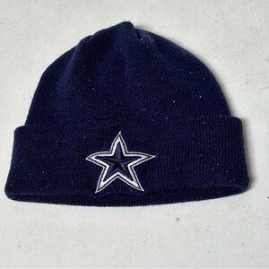 Reebok NFL Vintage Dallas Cowboy’s Navy Blue Beanie with Star Logo